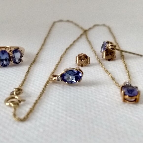 10k solid gold tanzanite & diamond set - Picture 13 of 16